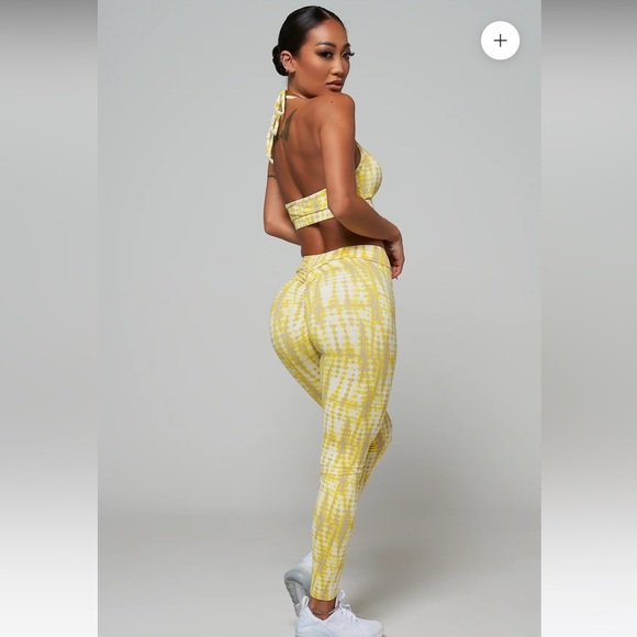 LiCi Fit V-Cut Scrunch Leggings - size Small - Picture 4 of 8